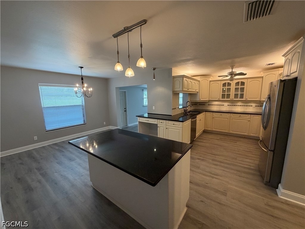 2121 Se 1st Terrace - Photo 1