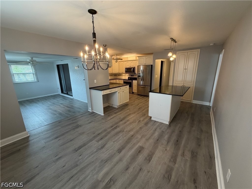 2121 Se 1st Terrace - Photo 3