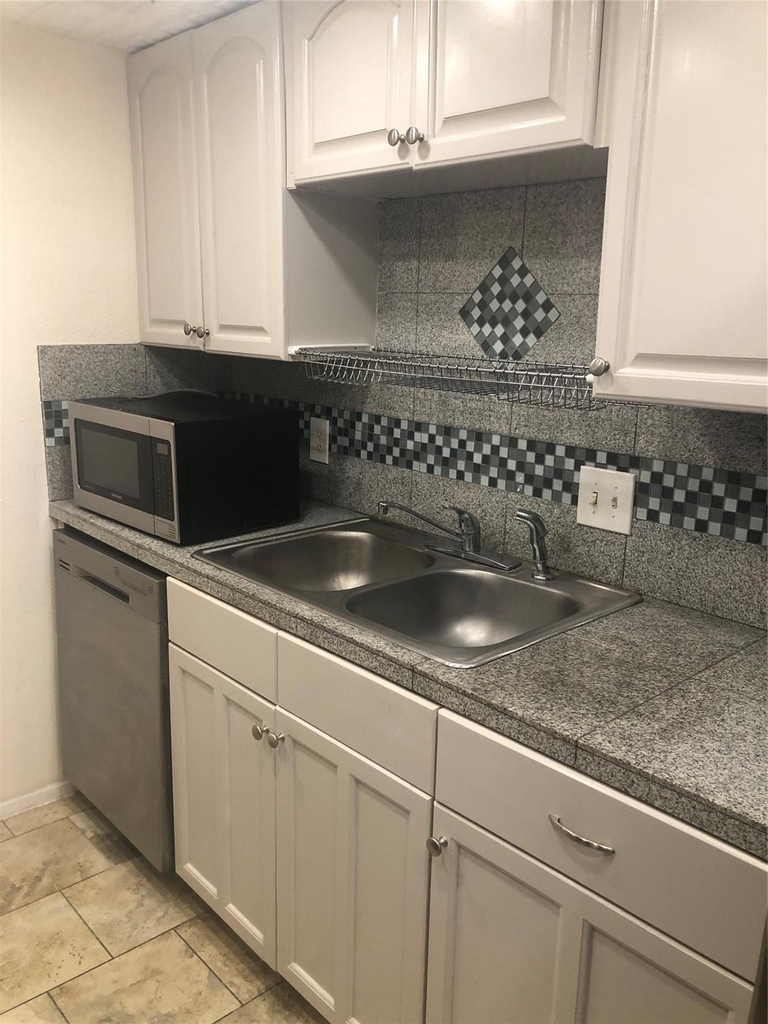9531 Pagewood Lane - Photo 4
