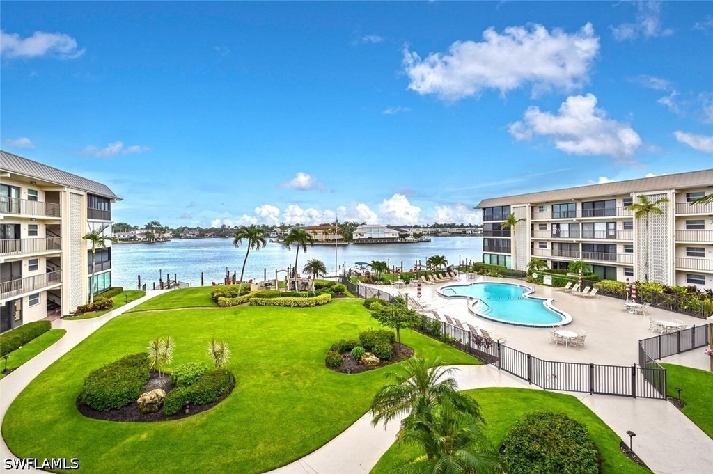 3200 Gulf Shore Boulevard N - Photo 0