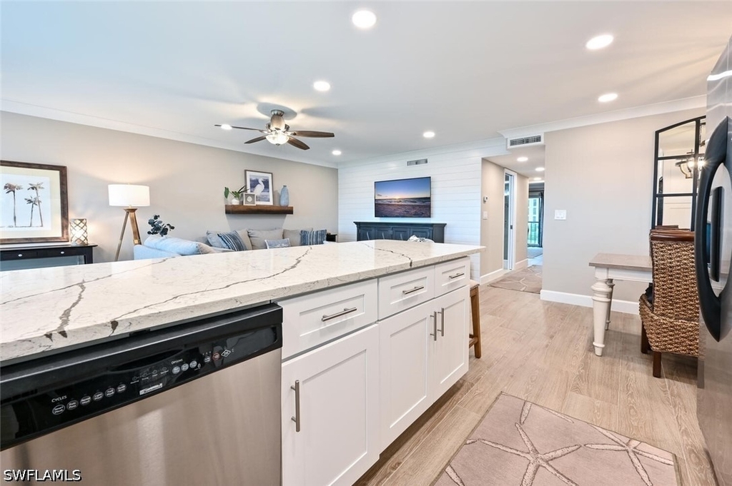 3200 Gulf Shore Boulevard N - Photo 11
