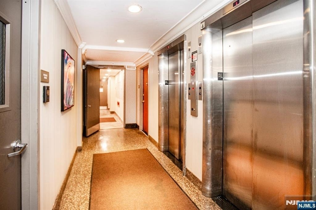 208 Anderson - Photo 12