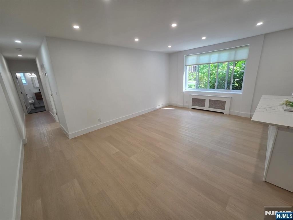 2345 Linwood - Photo 12