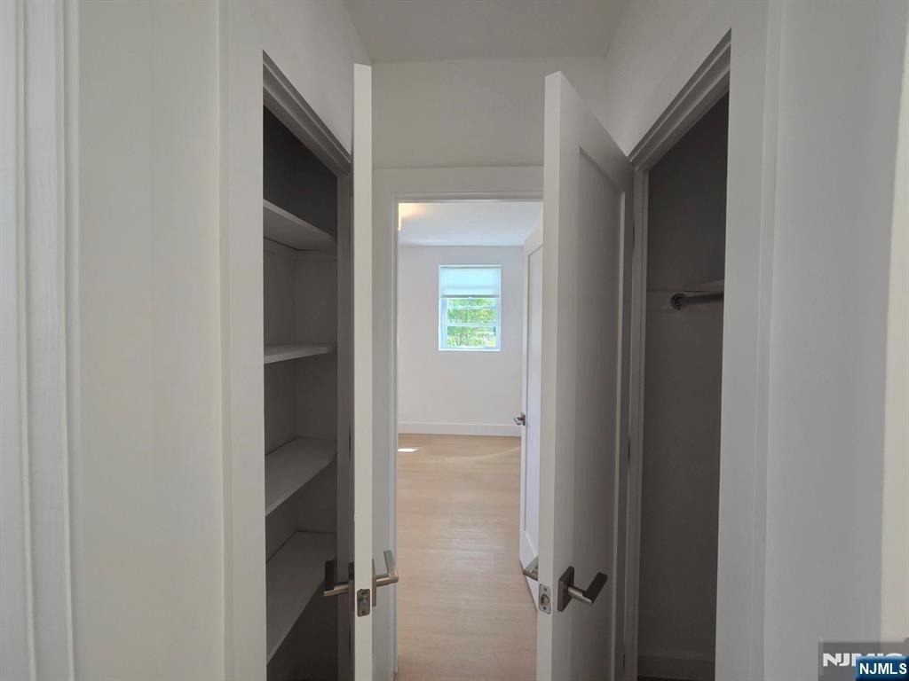 2345 Linwood - Photo 20