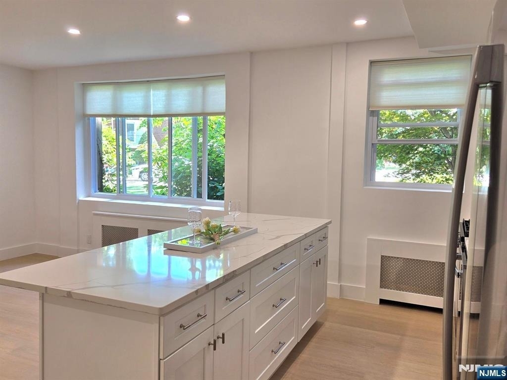 2345 Linwood - Photo 5