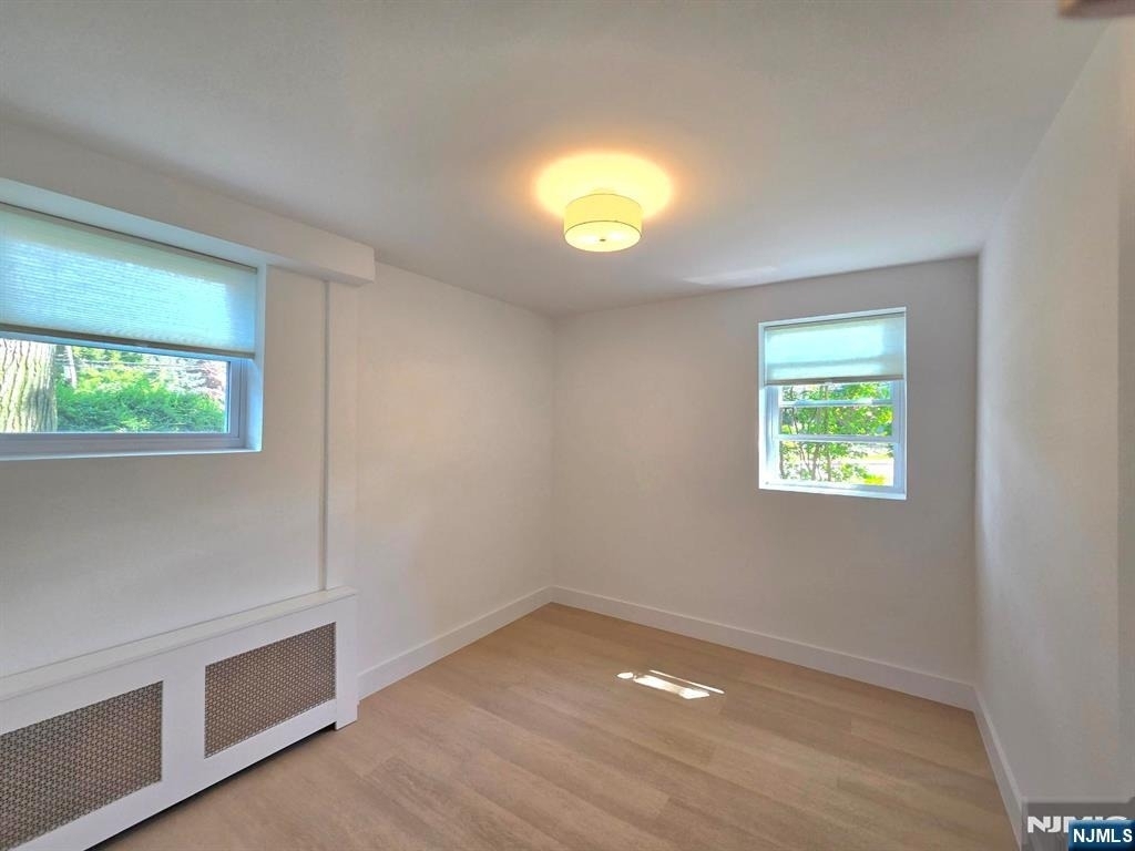 2345 Linwood - Photo 21