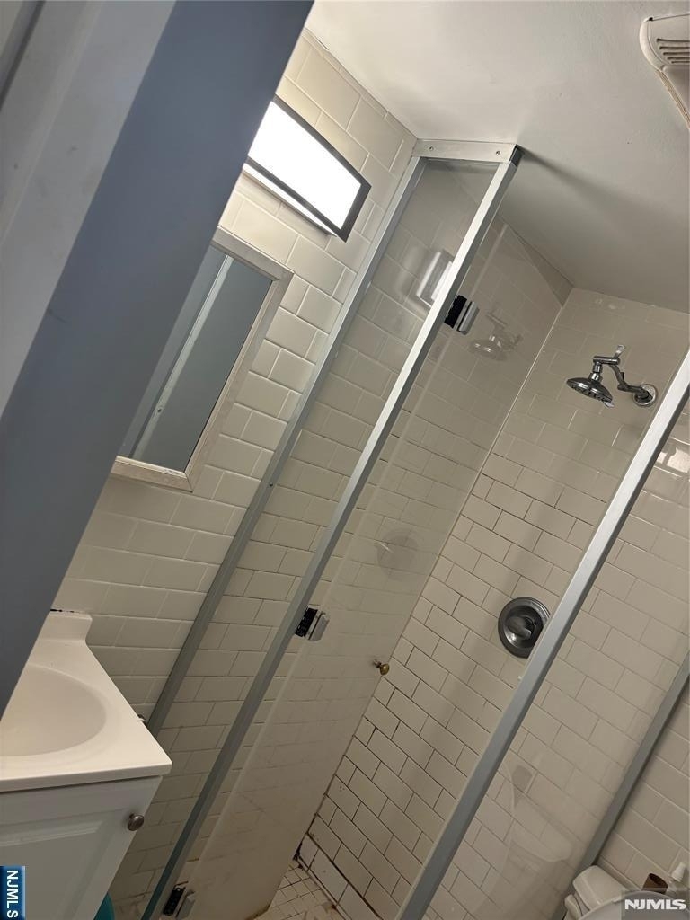 166 Lincoln - Photo 12