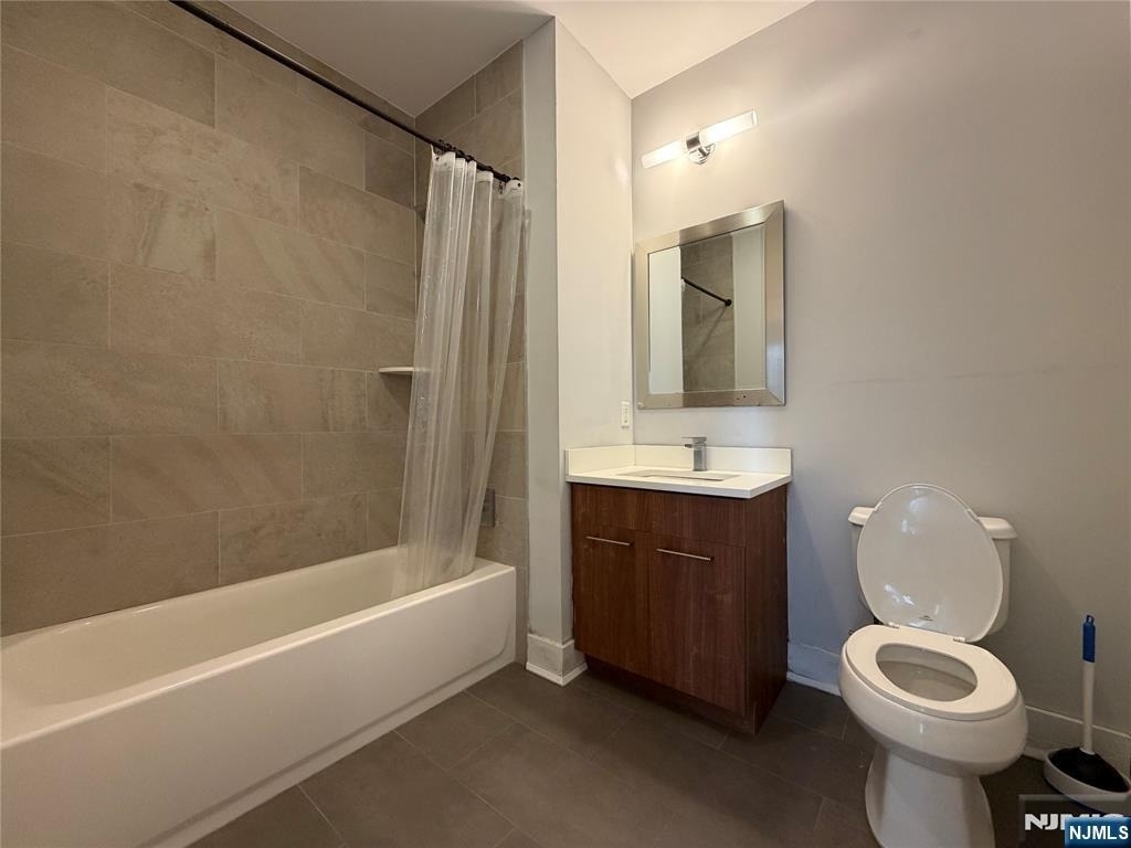 2150 N Central - Photo 8