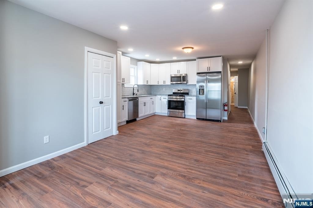 163 Jefferson - Photo 1