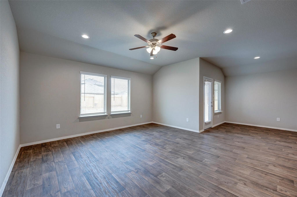 1710 Goose Island Lane - Photo 34