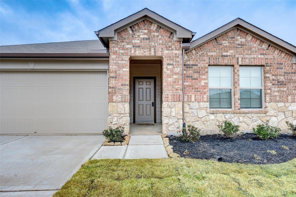 1710 Goose Island Lane - Photo 0