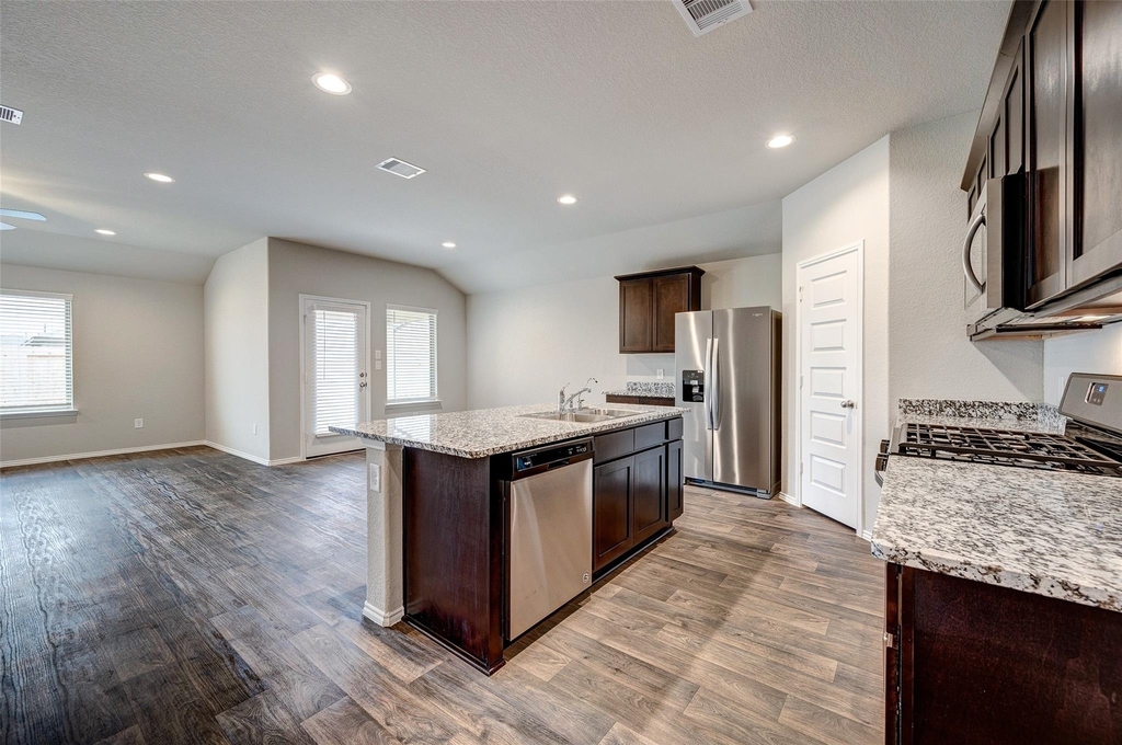 1710 Goose Island Lane - Photo 18
