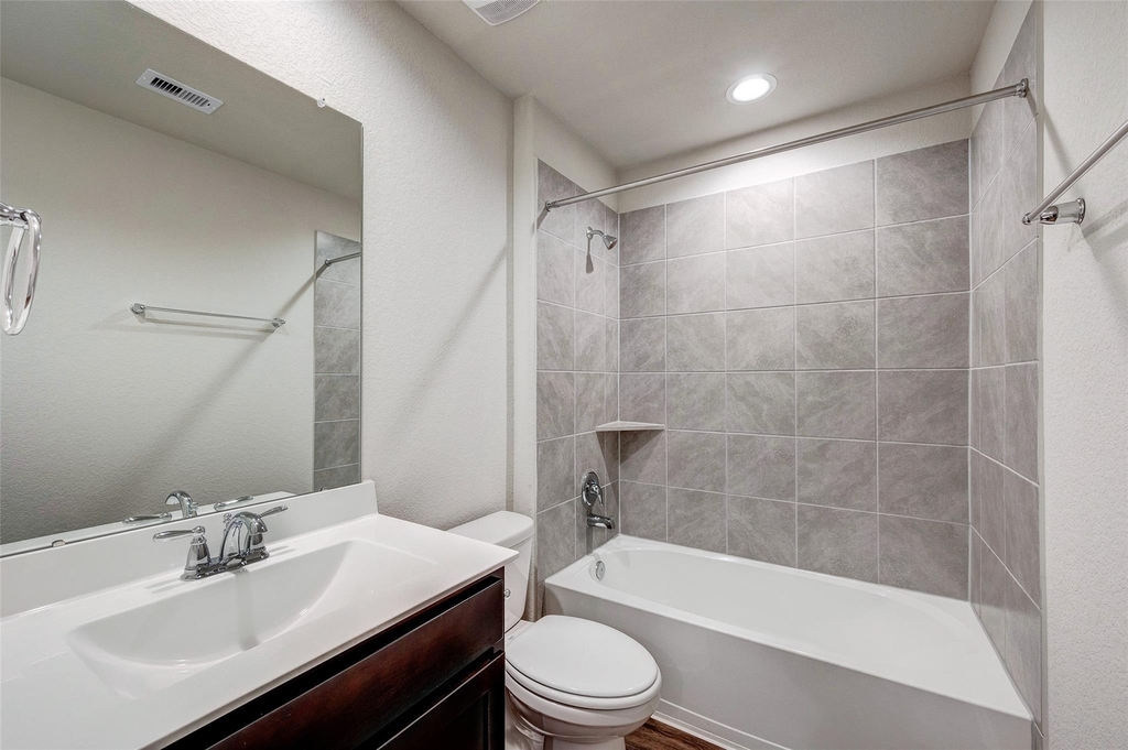 1710 Goose Island Lane - Photo 10