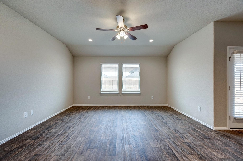1710 Goose Island Lane - Photo 35