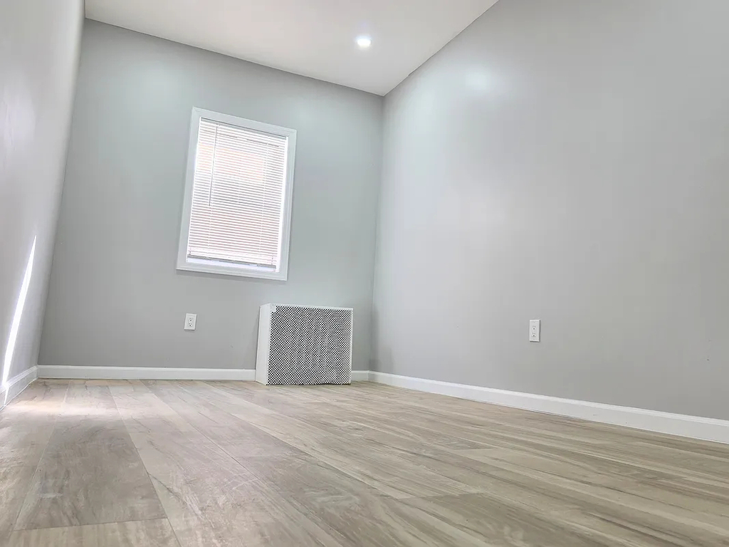 8733 16th Avenue - Photo 6