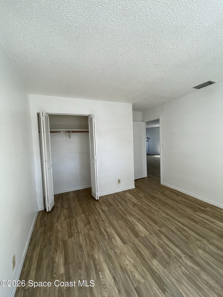 81 Emerald Court - Photo 10