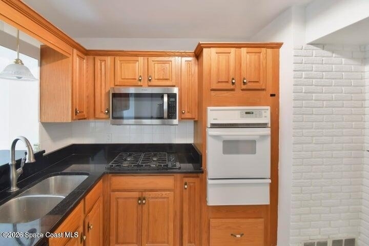 102 1st Street - Photo 4
