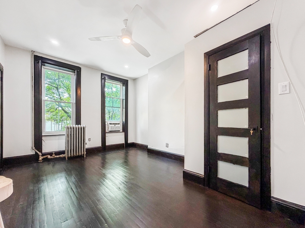 248 Vernon Avenue - Photo 7
