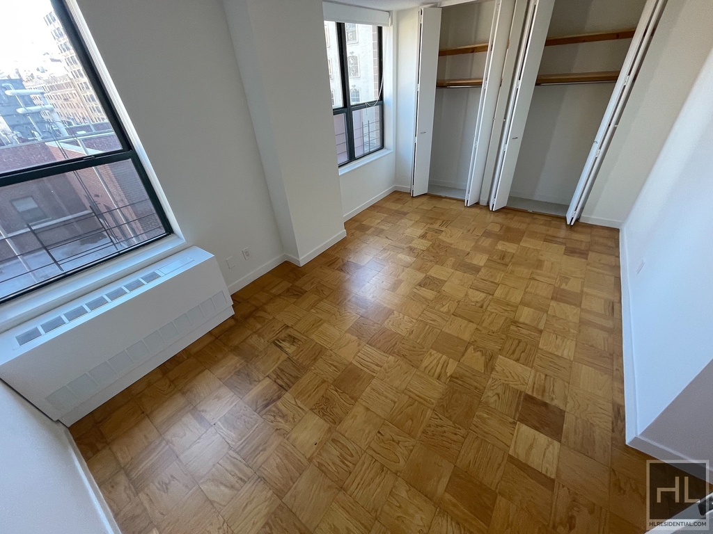 West 87th Street - Photo 1