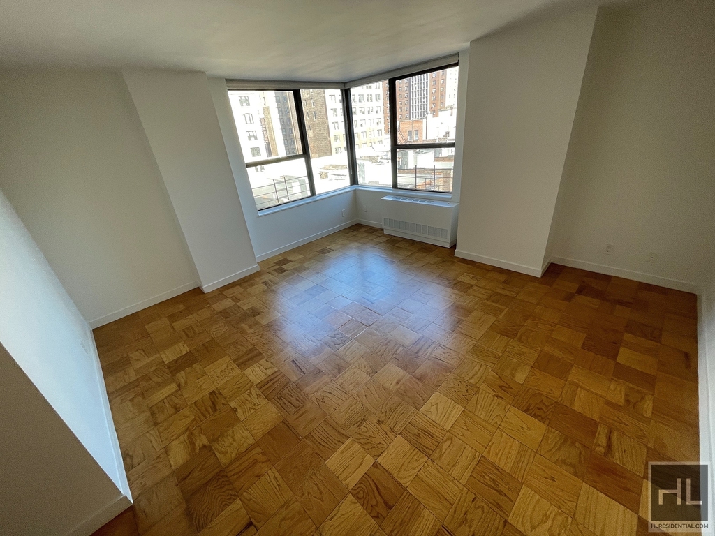 West 87th Street - Photo 0