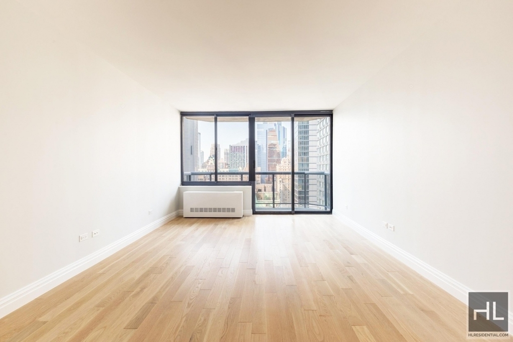 West 48th Street - Photo 0