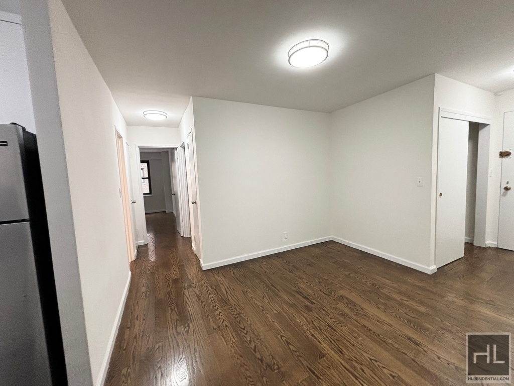 East 56 Street - Photo 3