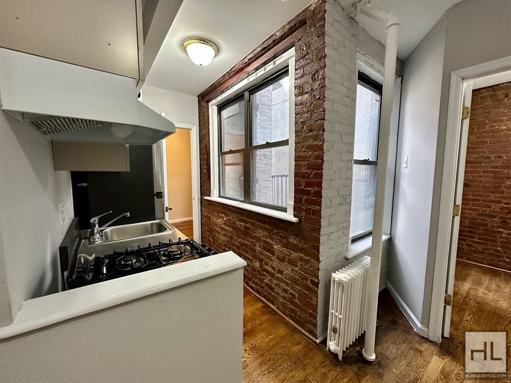 East 13 Street - Photo 1
