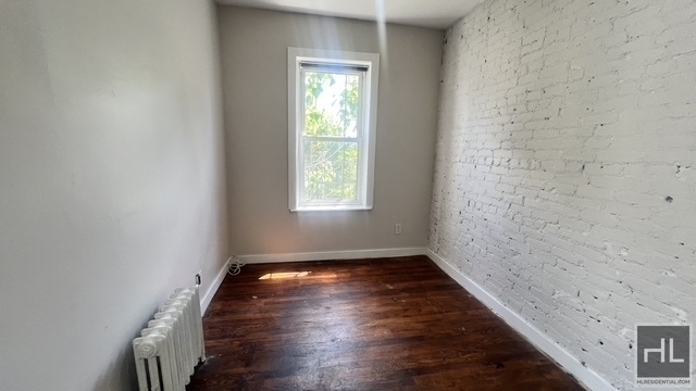 1129 Rogers Avenue - Photo 3