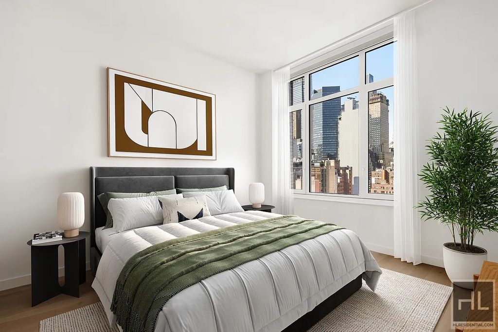 East 36th Street - Photo 0