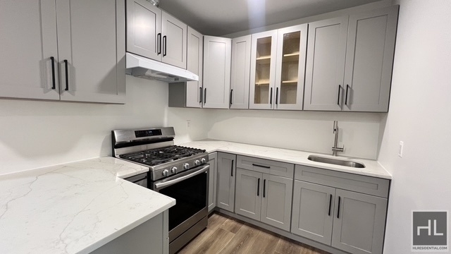 251 East 55 Street - Photo 0