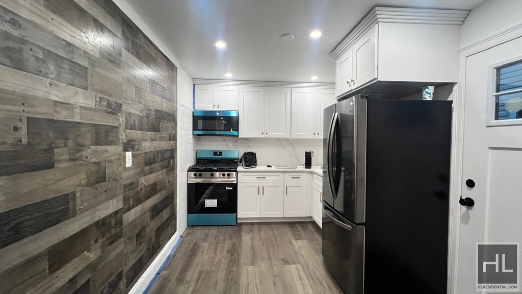 149-63 256 Street - Photo 1