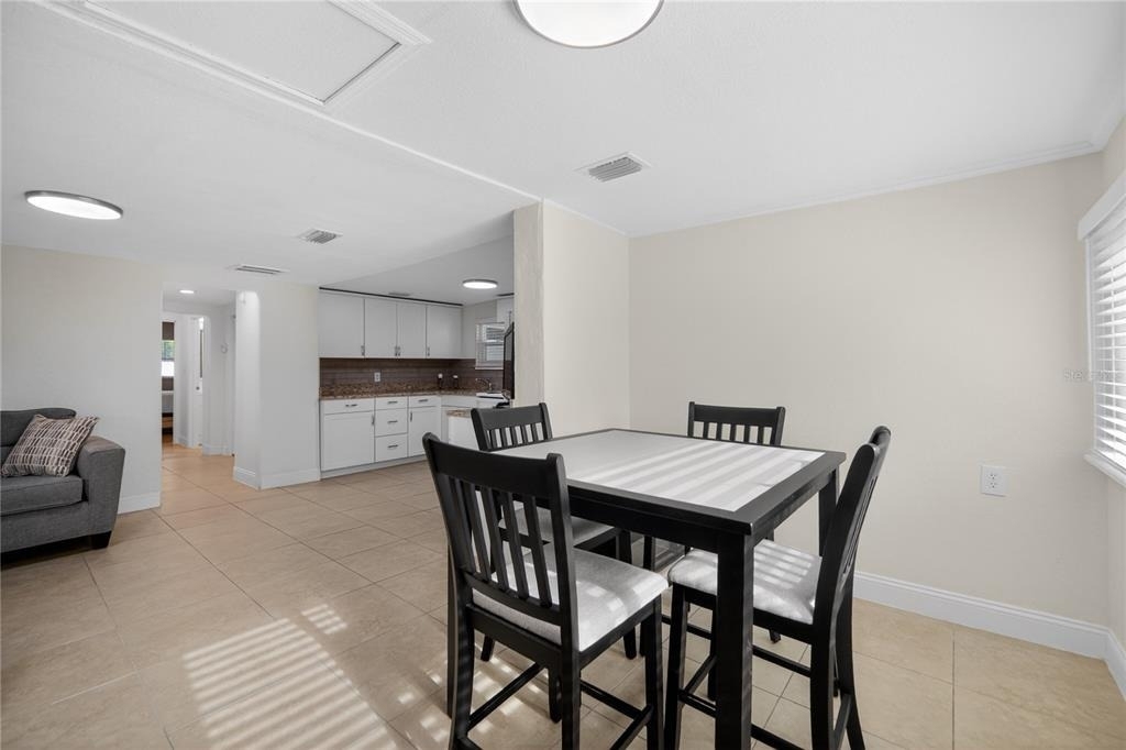 2280 Norwell Avenue - Photo 4