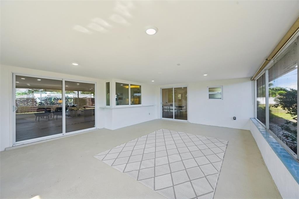 6735 Keystone Drive - Photo 40