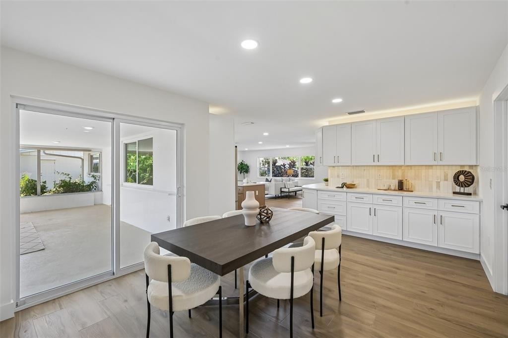6735 Keystone Drive - Photo 10
