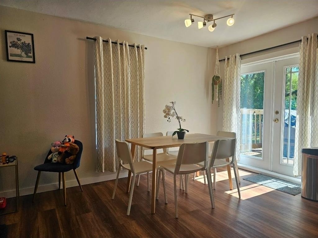 2015 Oakwood Avenue - Photo 6