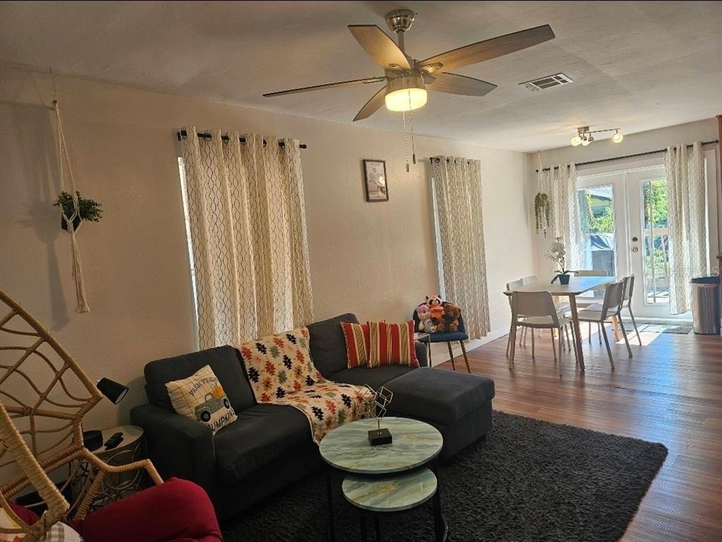 2015 Oakwood Avenue - Photo 4