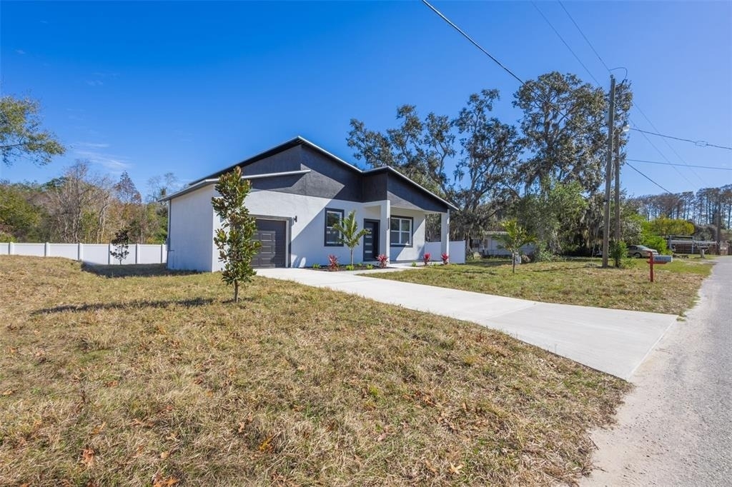 9912 Golden Loop - Photo 1