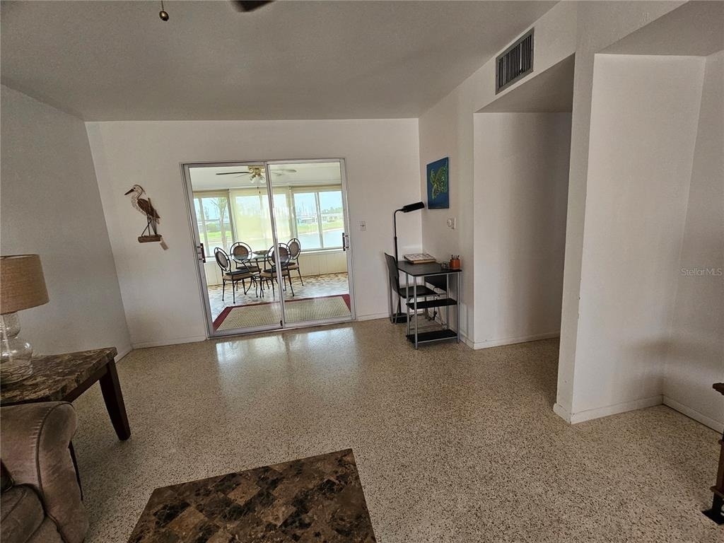 1703 Amhurst Circle - Photo 13