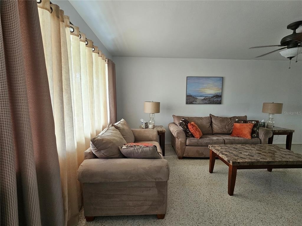 1703 Amhurst Circle - Photo 10