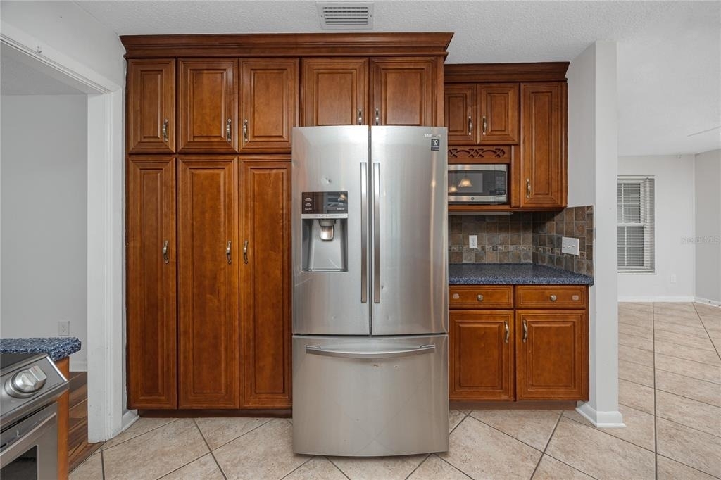 2260 Harn Boulevard - Photo 12