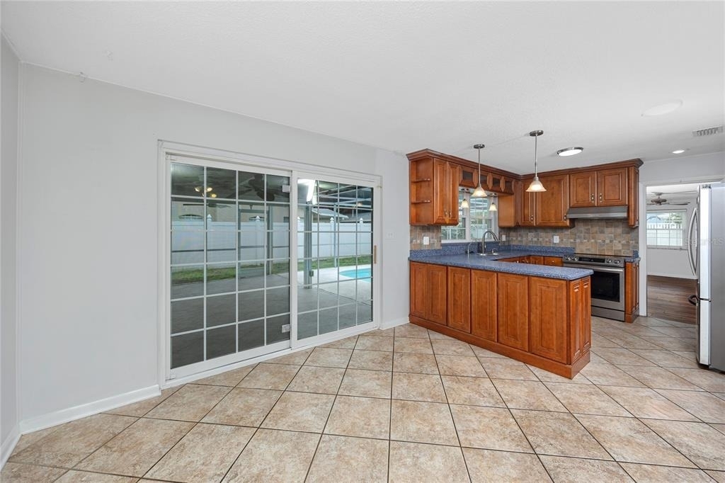 2260 Harn Boulevard - Photo 13