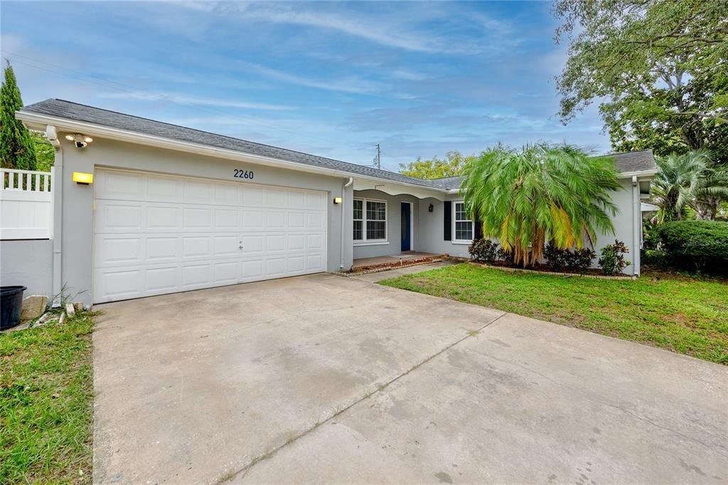 2260 Harn Boulevard - Photo 2