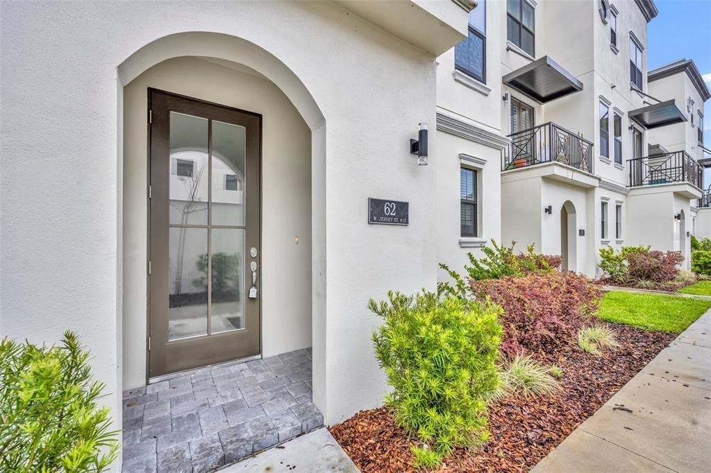 62 W Jersey Street - Photo 2