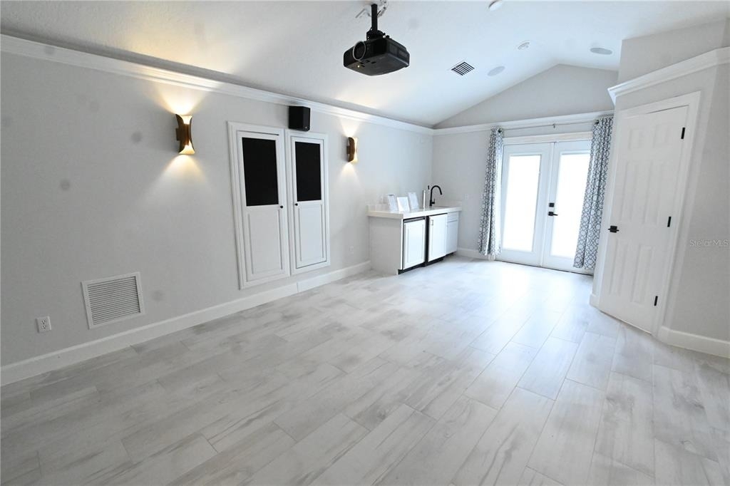 6119 Foxfield Court - Photo 8