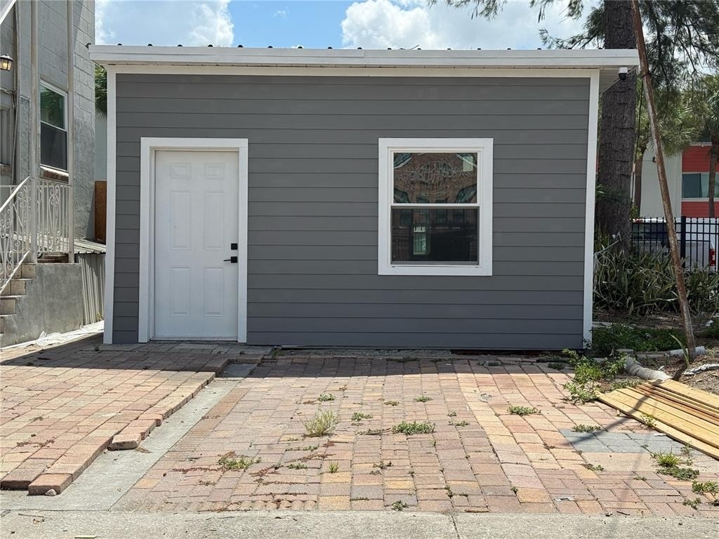 401 E Columbus Drive - Photo 14