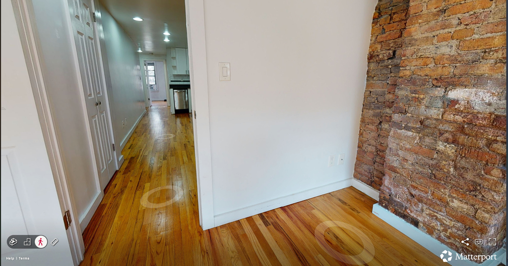 East 7th Street - Photo 5