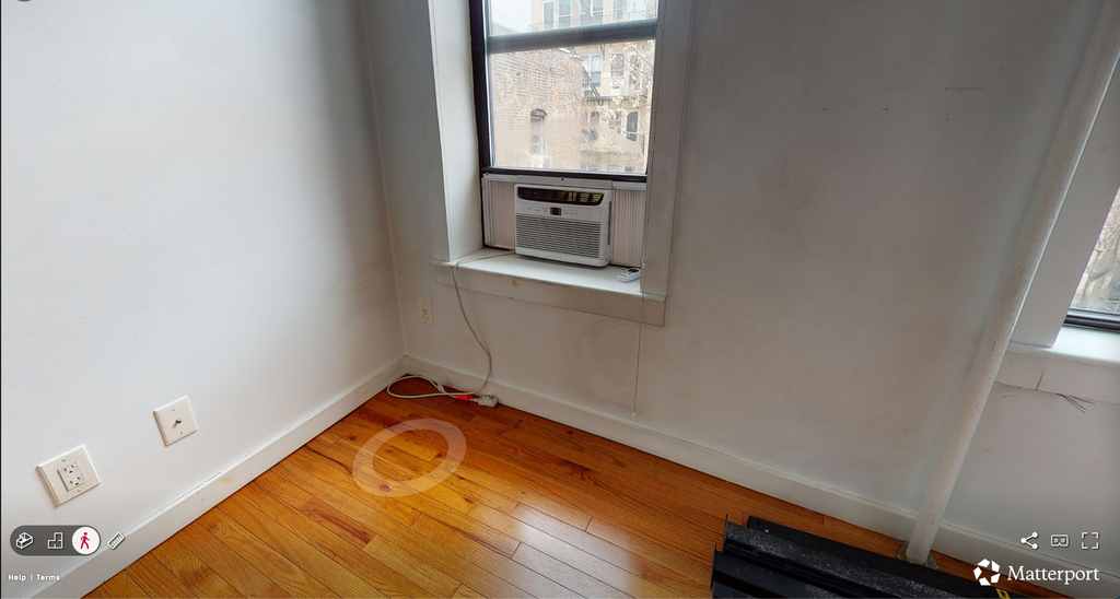 East 7th Street - Photo 4