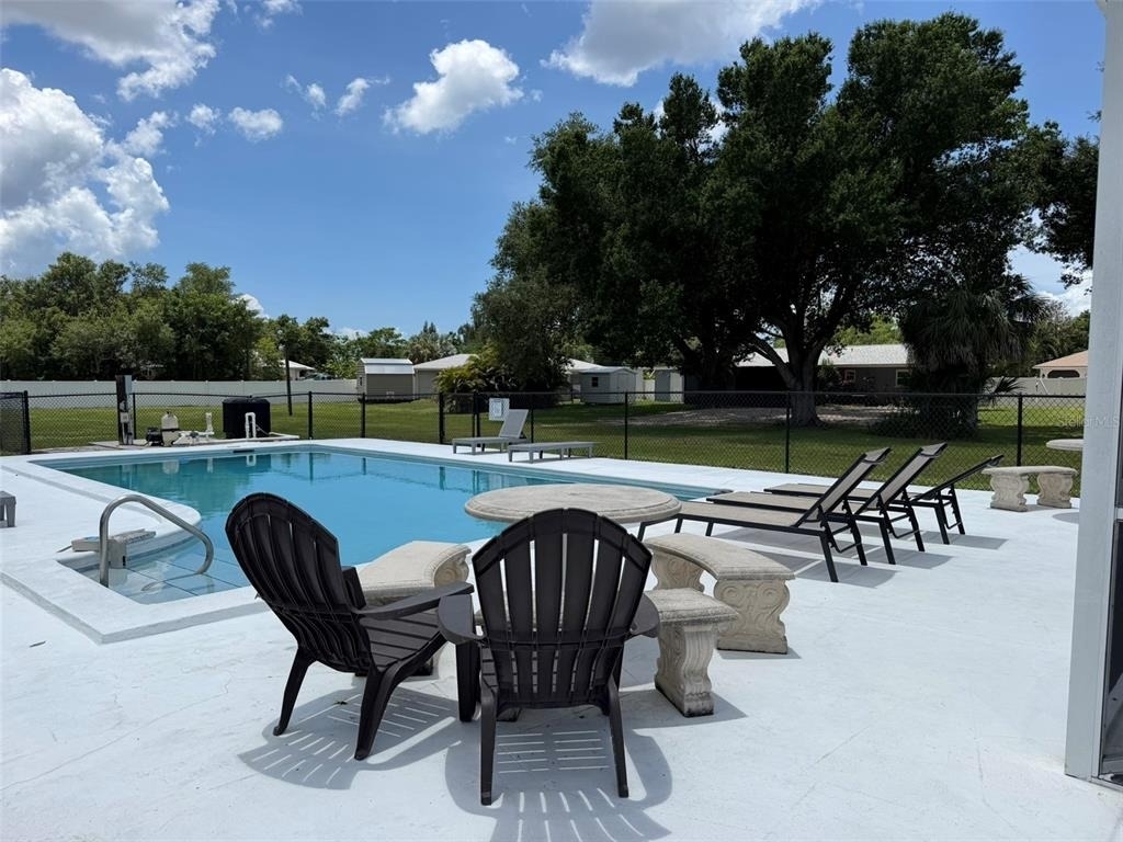 4093 Drance Street - Photo 38