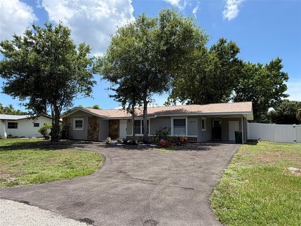 4093 Drance Street - Photo 32