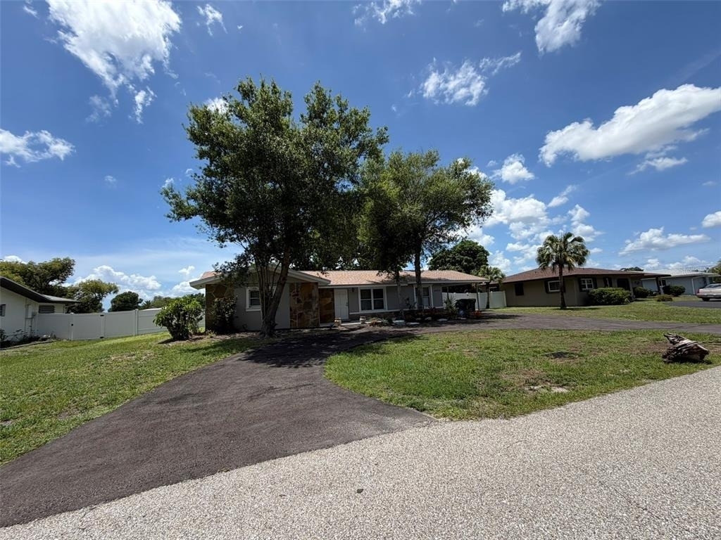 4093 Drance Street - Photo 33